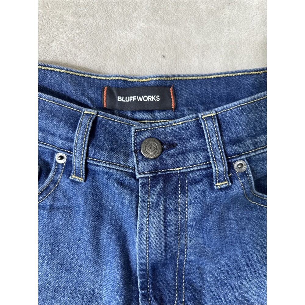 Nwt Bluffworks Departure 3.0 Jeans Mens 30x28 Regular Fit Light Blue Wash — image 5 of 8